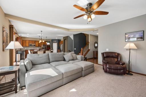 10406 Florida Avenue N, Brooklyn Park, MN 55445