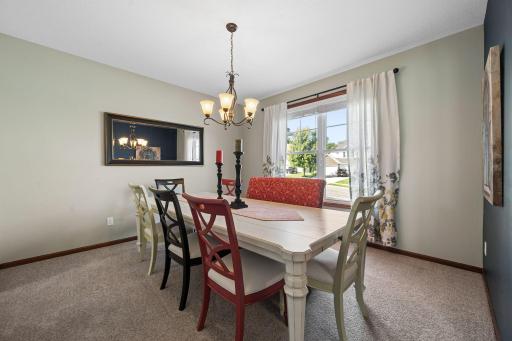 10406 Florida Avenue N, Brooklyn Park, MN 55445