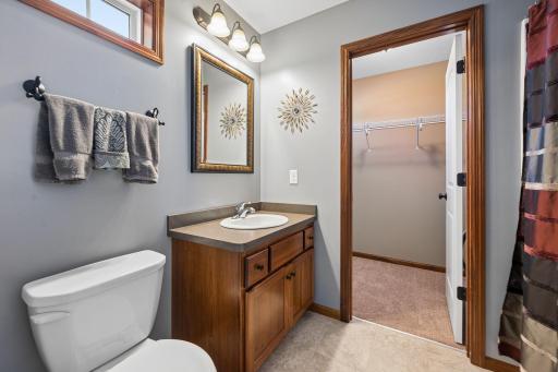 10406 Florida Avenue N, Brooklyn Park, MN 55445
