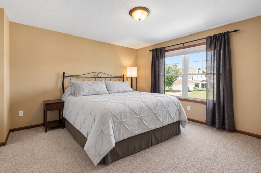 10406 Florida Avenue N, Brooklyn Park, MN 55445