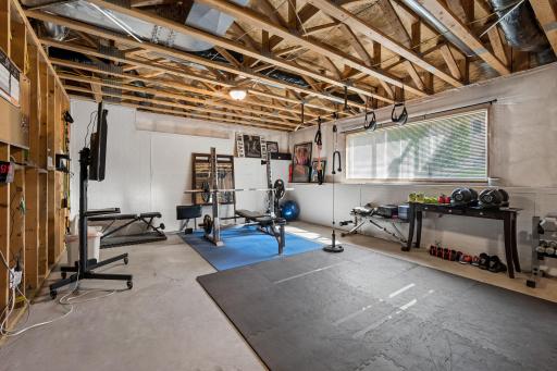 10406 Florida Avenue N, Brooklyn Park, MN 55445