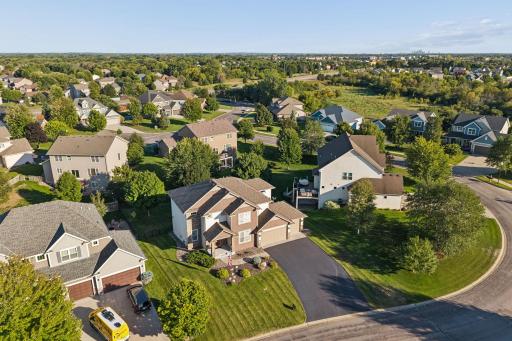 10406 Florida Avenue N, Brooklyn Park, MN 55445