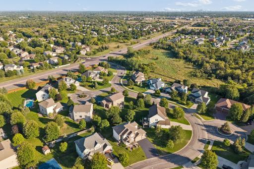 10406 Florida Avenue N, Brooklyn Park, MN 55445