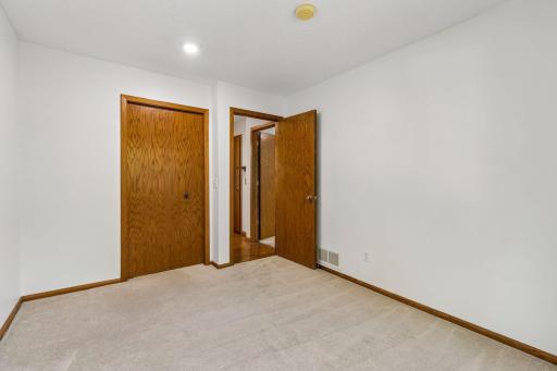 7890 Upper 139th Court, Apple Valley, MN 55124