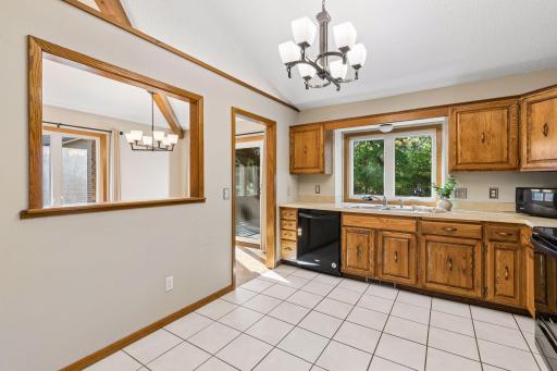 7890 Upper 139th Court, Apple Valley, MN 55124