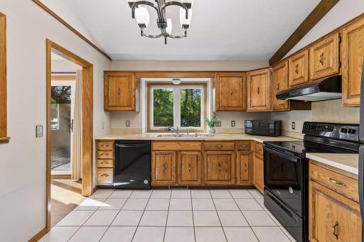 7890 Upper 139th Court, Apple Valley, MN 55124