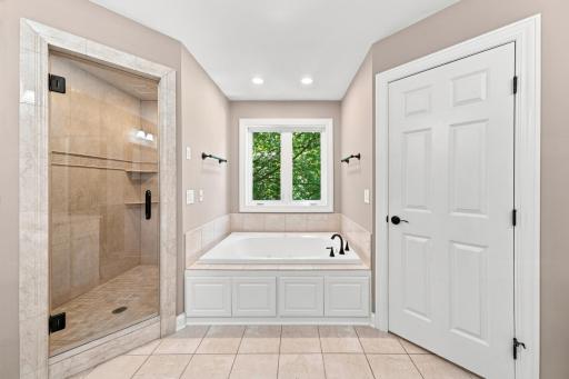 1525 6th Avenue N, Orono, MN 55356