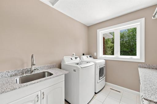 1525 6th Avenue N, Orono, MN 55356