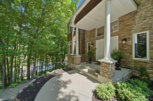 1525 6th Avenue N, Orono, MN 55356