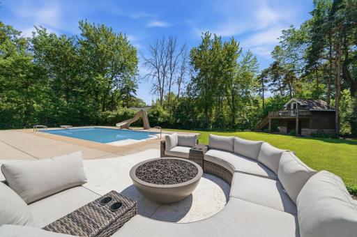 1525 6th Avenue N, Orono, MN 55356
