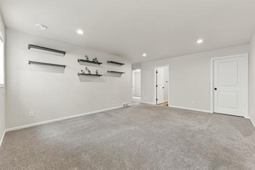 7671 Cub Creek Way, Horace, ND 58047
