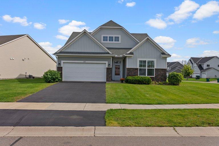6102 Quenroe Avenue NE, Otsego, MN 55330