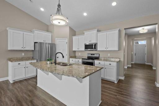 6102 Quenroe Avenue NE, Otsego, MN 55330