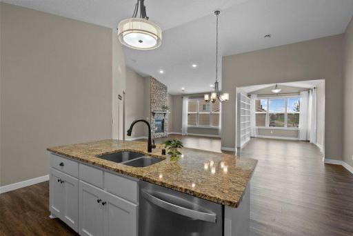 6102 Quenroe Avenue NE, Otsego, MN 55330