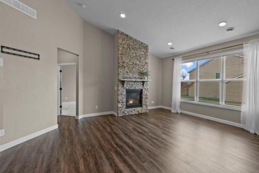 6102 Quenroe Avenue NE, Otsego, MN 55330
