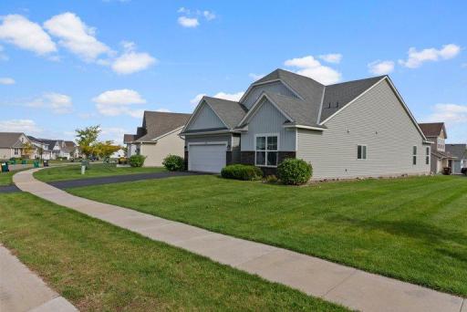 6102 Quenroe Avenue NE, Otsego, MN 55330