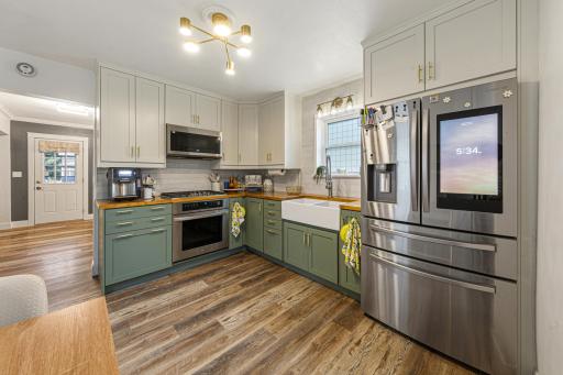 1221 Central Avenue N, Faribault, MN 55021