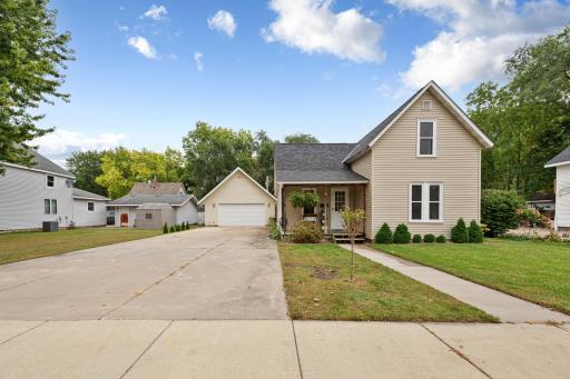 1221 Central Avenue N, Faribault, MN 55021