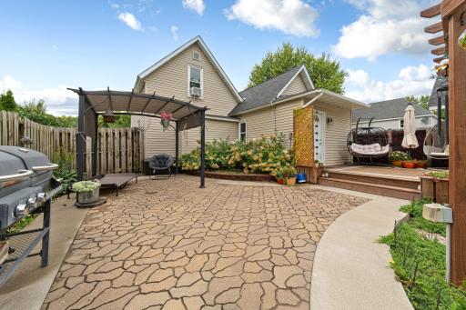 1221 Central Avenue N, Faribault, MN 55021