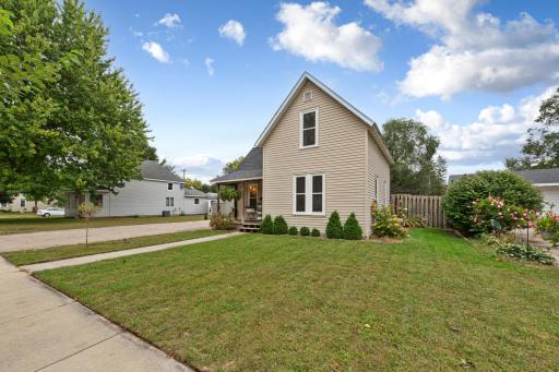 1221 Central Avenue N, Faribault, MN 55021