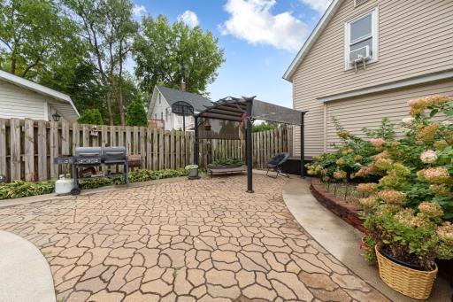 1221 Central Avenue N, Faribault, MN 55021