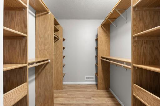 7001 Fremont Avenue N, Brooklyn Center, MN 55430