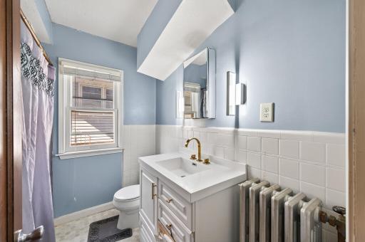 242 Annapolis Street W, Saint Paul, MN 55118
