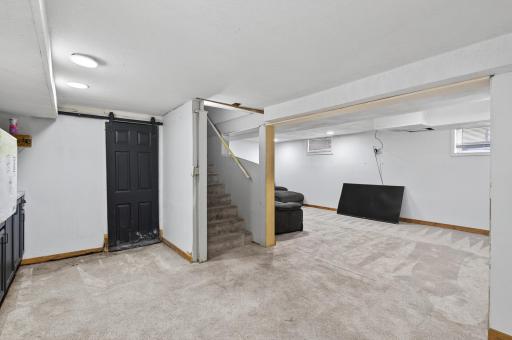 242 Annapolis Street W, Saint Paul, MN 55118