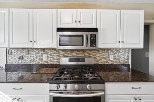 242 Annapolis Street W, Saint Paul, MN 55118