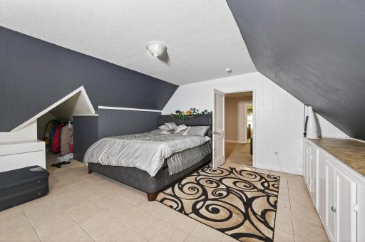 242 Annapolis Street W, Saint Paul, MN 55118