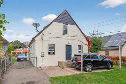 242 Annapolis Street W, Saint Paul, MN 55118