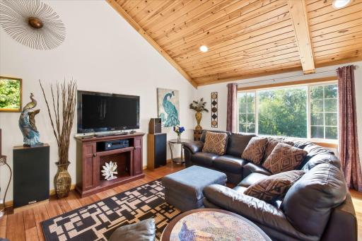14690 284 1/2 Avenue NW, Zimmerman, MN 55398