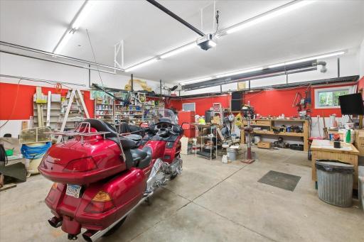 14690 284 1/2 Avenue NW, Zimmerman, MN 55398