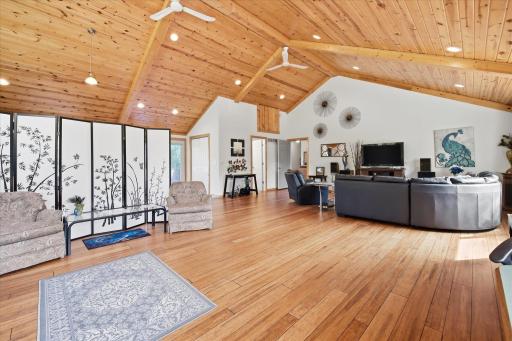 14690 284 1/2 Avenue NW, Zimmerman, MN 55398