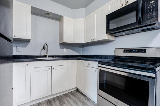 kitchen 3.jpg