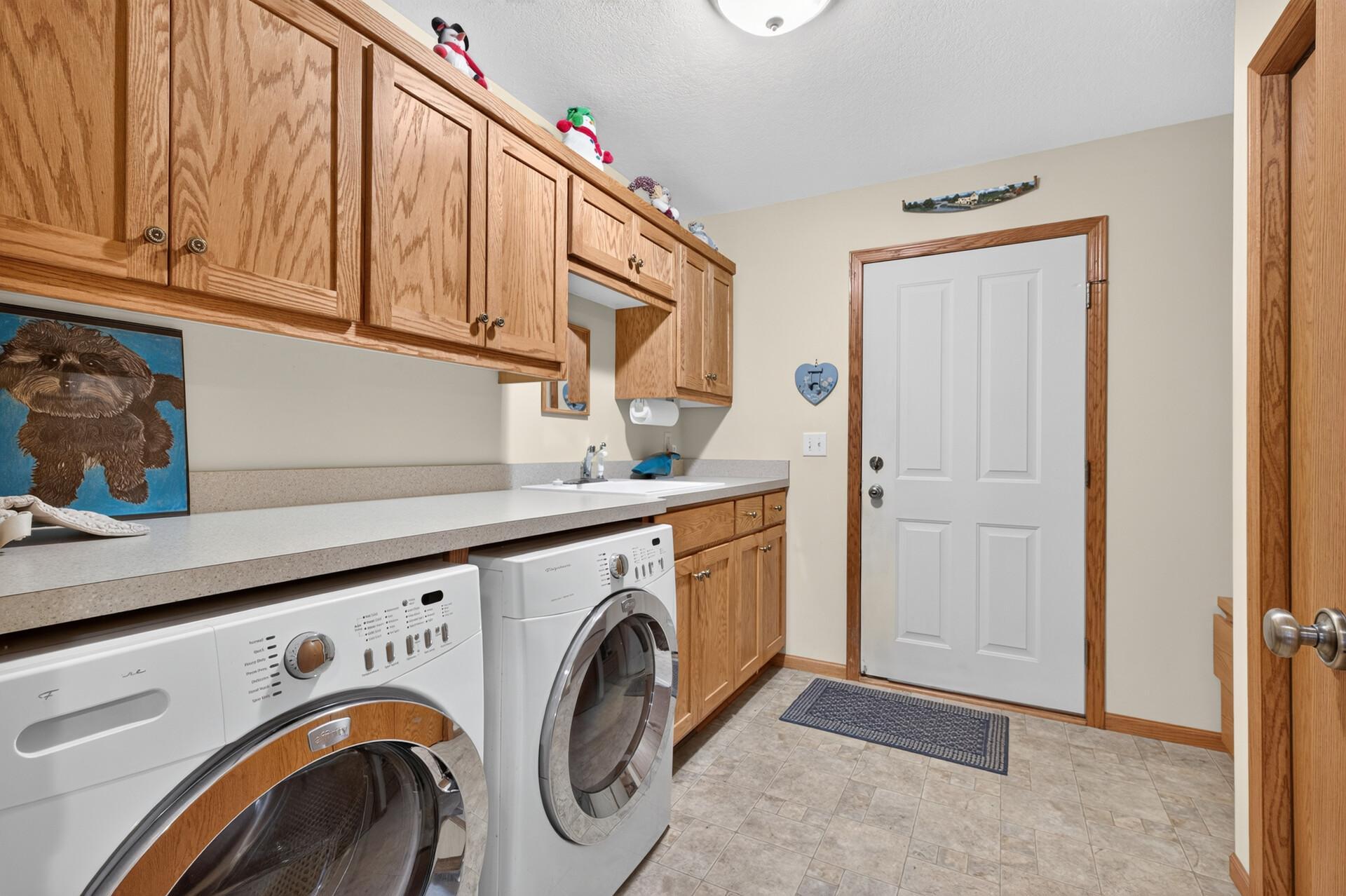 525 Devin Lane, River Falls, WI 54022
