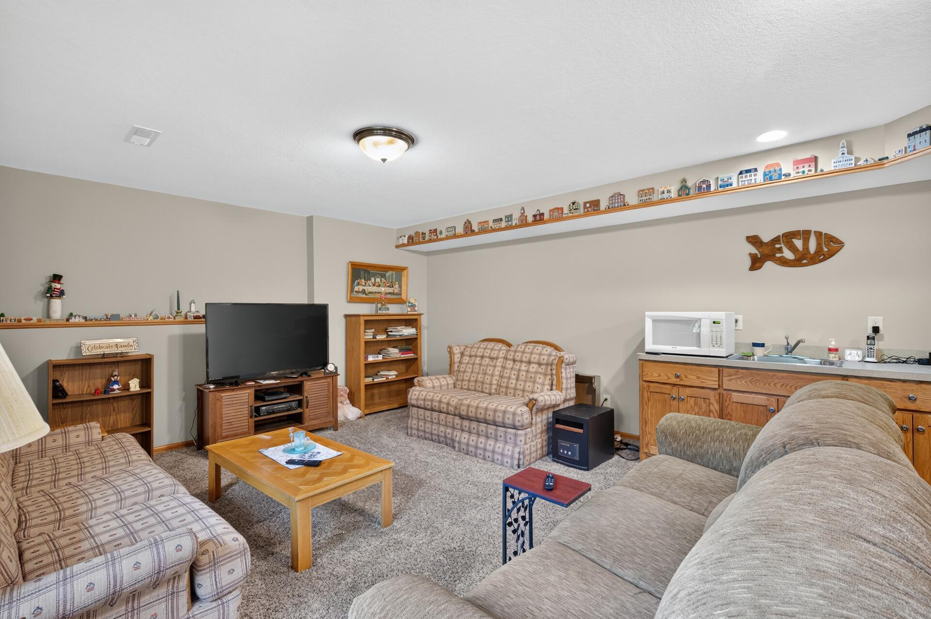 525 Devin Lane, River Falls, WI 54022