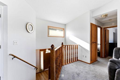 14-web-or-mls-11012-Edgewood-Ave-N-14.jpg