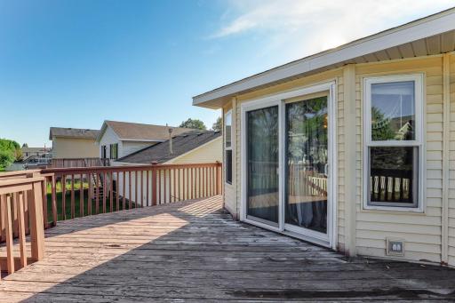 27-web-or-mls-11012-Edgewood-Ave-N-27.jpg