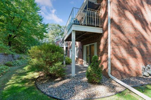 6347 Alderwood Circle, B, Woodbury, MN 55125