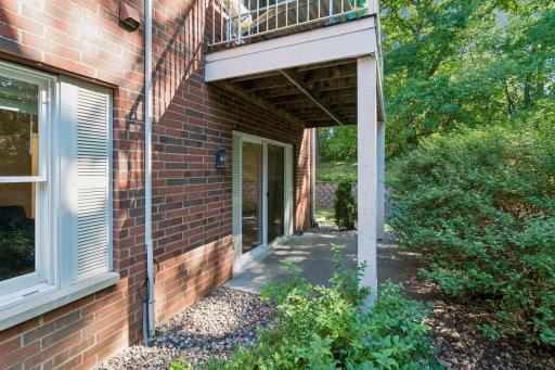 6347 Alderwood Circle, B, Woodbury, MN 55125
