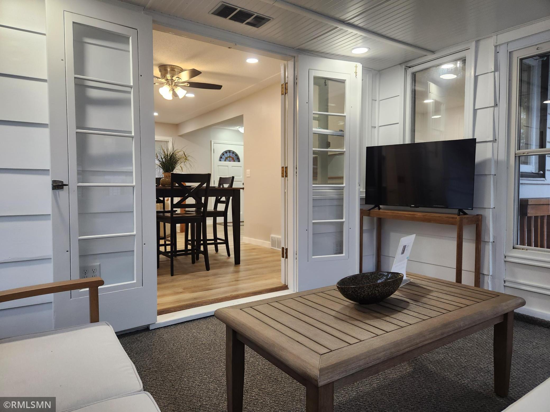 Three Season to Dining Room
