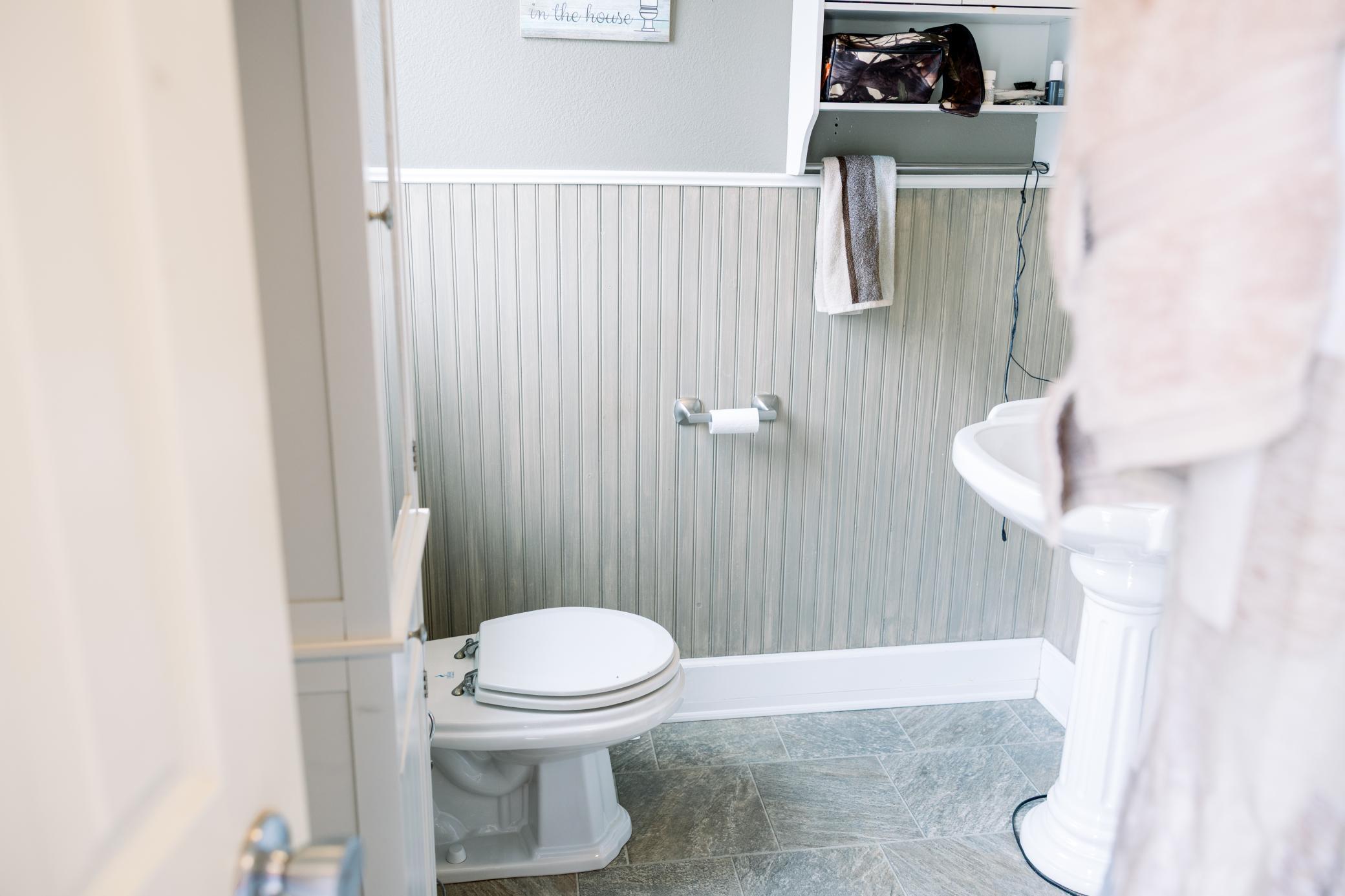 Main floor bathroom