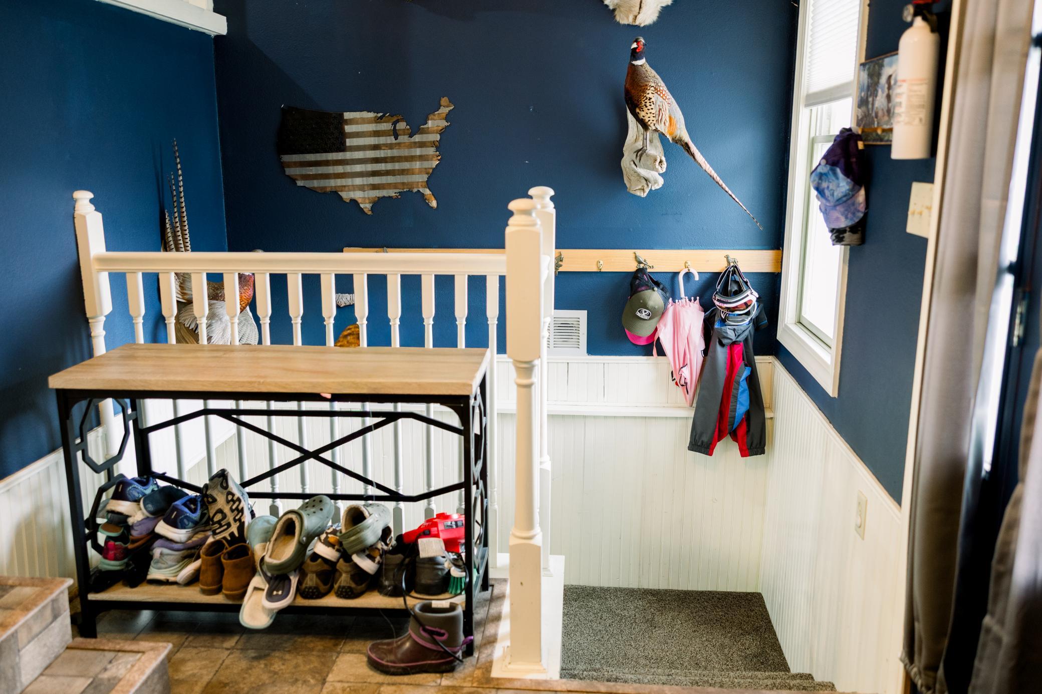 Extra large foyer with coat closet
