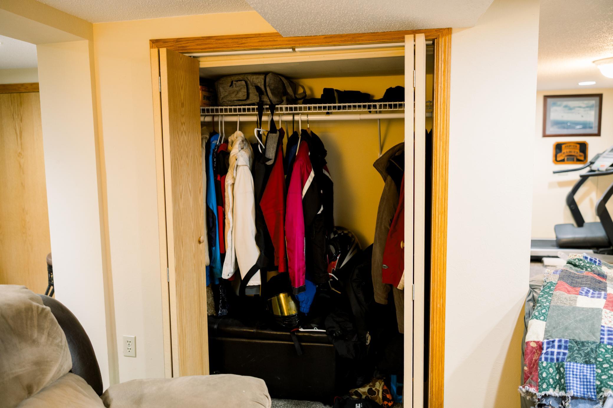 Lower storage closet 1/3