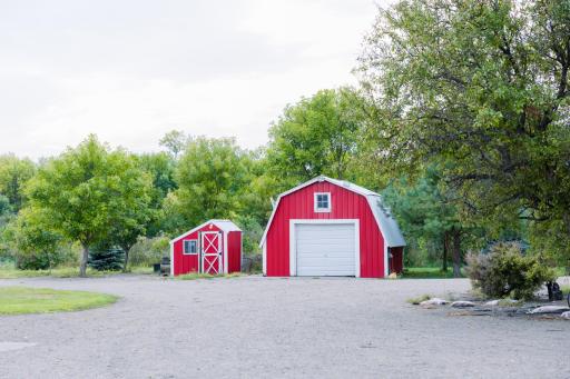 15956 52nd Street SE, Kindred, ND 58051