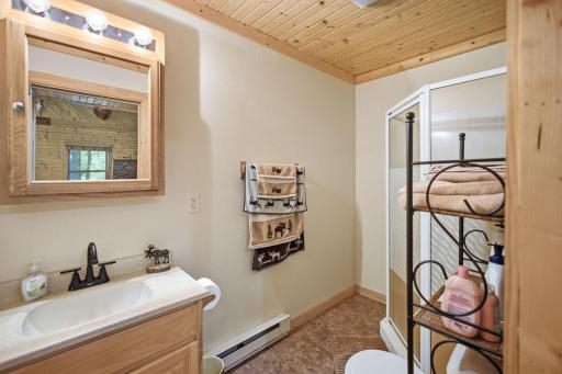 11-web-or-mls-3801-gaslyn-rd.jpg