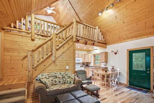 4-web-or-mls-3801-gaslyn-rd.jpg