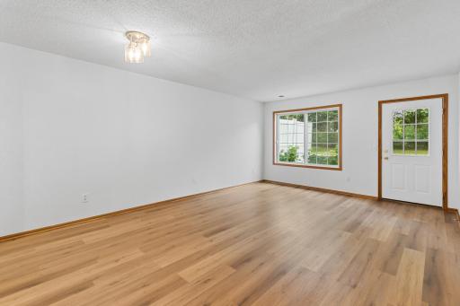 502 Mariner Way, Woodbury, MN 55129