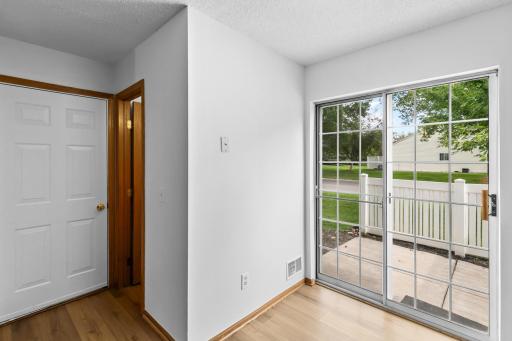 502 Mariner Way, Woodbury, MN 55129